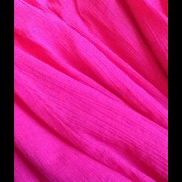 Pink ruffle skirt - Picture 2 of 2