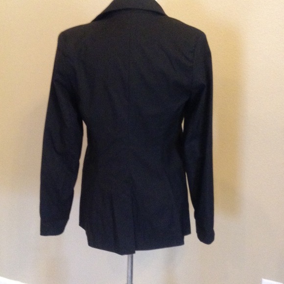 Basic black blazer - Picture 2 of 3
