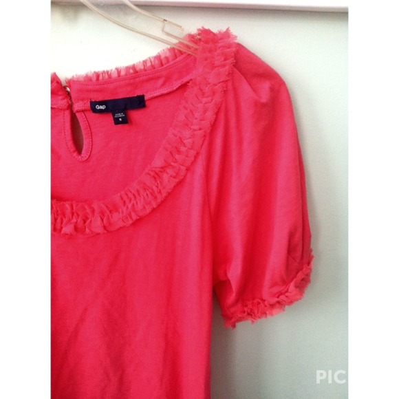 HOST PICK 2/16 For the Frill of it! Shirt - Picture 1 of 3