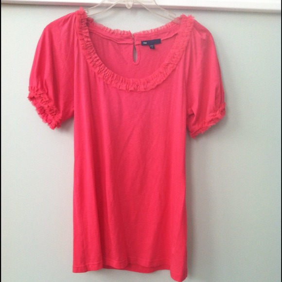 HOST PICK 2/16 For the Frill of it! Shirt - Picture 2 of 3