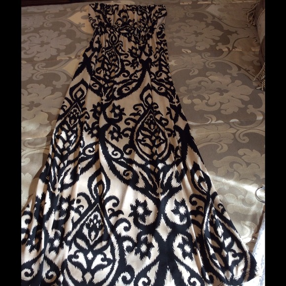 Beautiful tube maxi dress ♥️