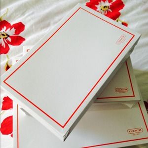 Coach Boxes‼️1 BOX‼️