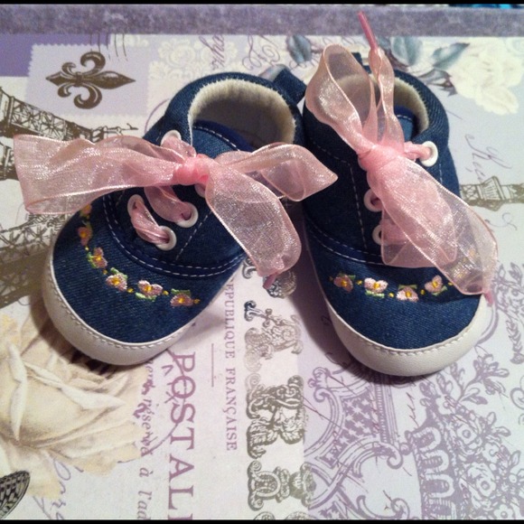 Denim baby shoes