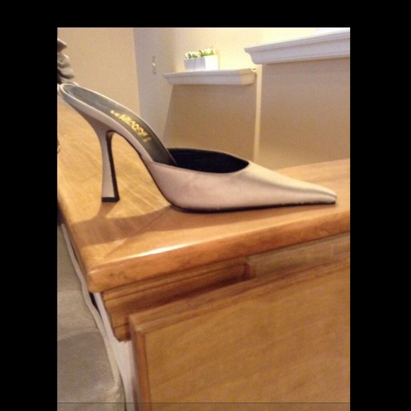 NEW NEVER WORN💅Authentic Versace Pumps