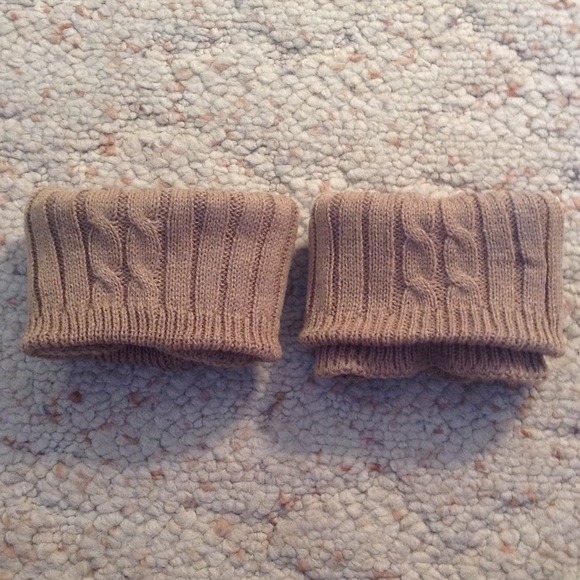 🚫SOLD🚫Beige Boot Socks - Picture 2 of 2