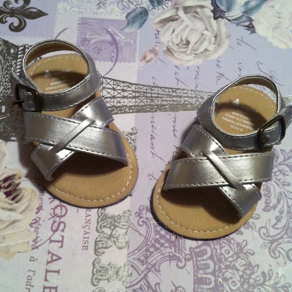 Baby gap sandals