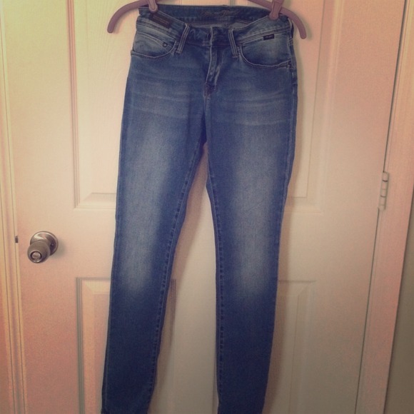Last call! NWT Mavi ultra skinny Alexa jeans