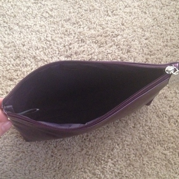 Metallic purple cosmetic bag - Picture 2 of 2