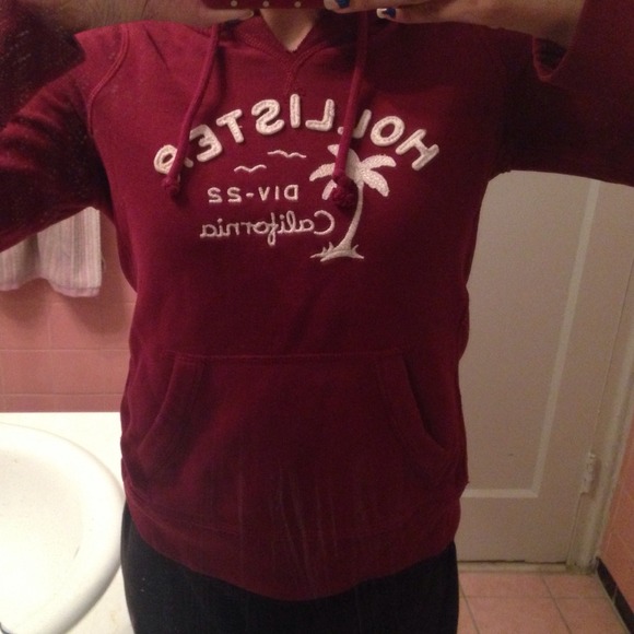 Burgundy Hollister Sweatshirt