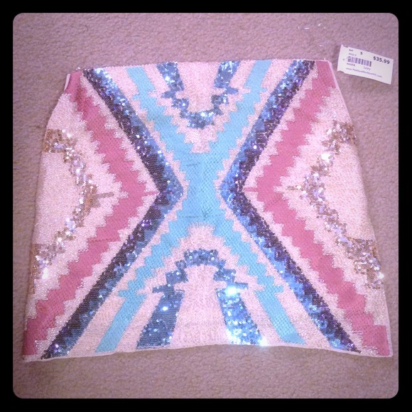 Gorgeous sparkly sequence skirt