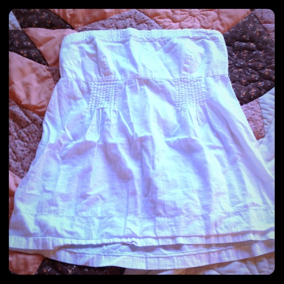 🎀SOLD🎀American Eagle Strapless Top