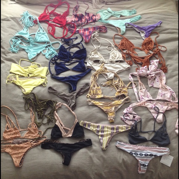 Acacia Collection