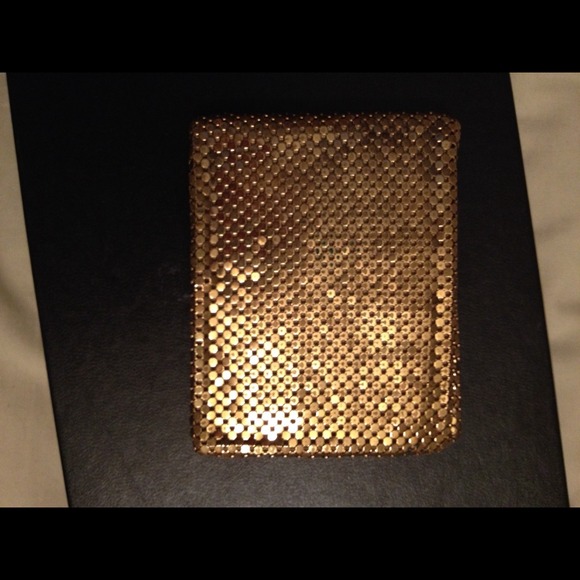HOLD - @jadasmom Whiting & Davis wallet & blue top