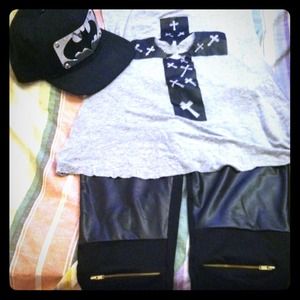 Cross low muscle top