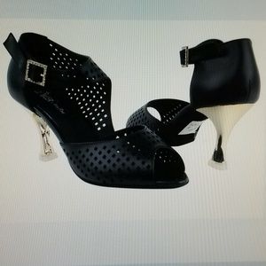Black leather salsa dance shoes 3" heel