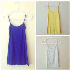 🚫TRADED🚫Tank top bundle!!