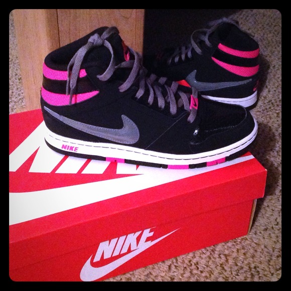 High Top pink black grey and white....