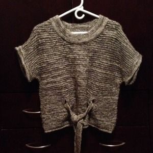 ⛔️bundled⛔️Short sleeve boxy tie sweater