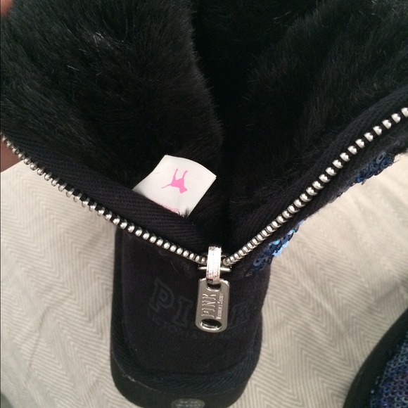 πHOST PICK!π Fur Lined VS Boots, SOLD - Picture 2 of 3