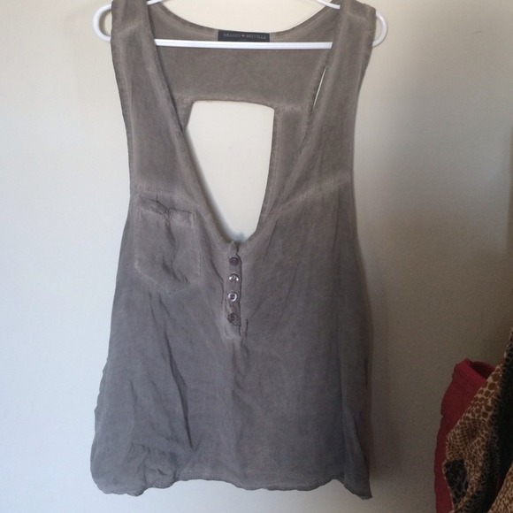 Brandy Melville top