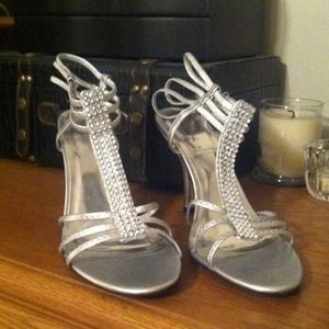 Silver Dressy Heels sz 10