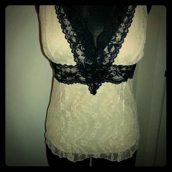 Cream and black vneck lace top