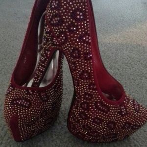Sexy red stilletos