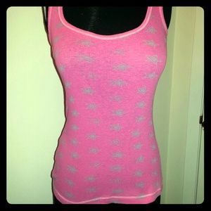 Star patterned pink tank top