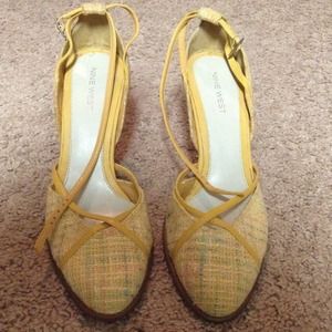 Nine West pumps size 10