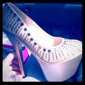 Golden sparkle high heels