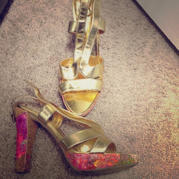 BCBG girls shoes size 10