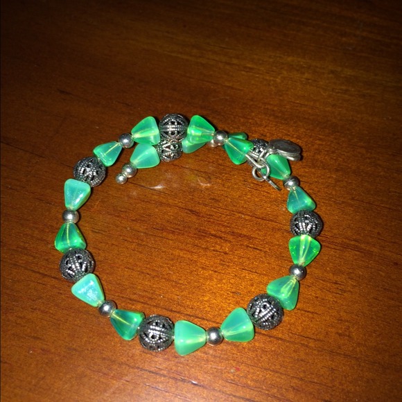 SOLD on EBAY😁 Alex and ani beaded bracelet
