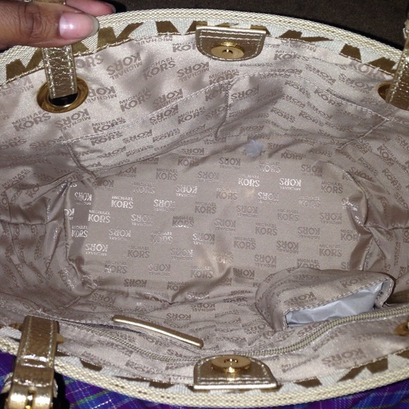 🔴🔴sold 🔴🔴Authentic MK bag - Picture 3 of 4