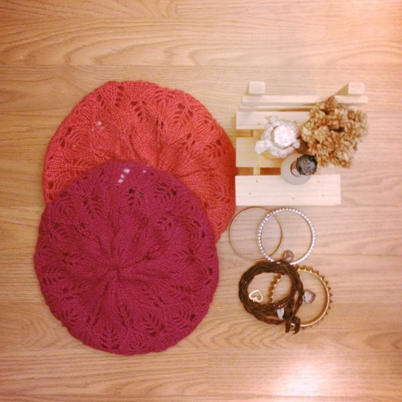 BUNDLED TWO Beret/Beanies!!