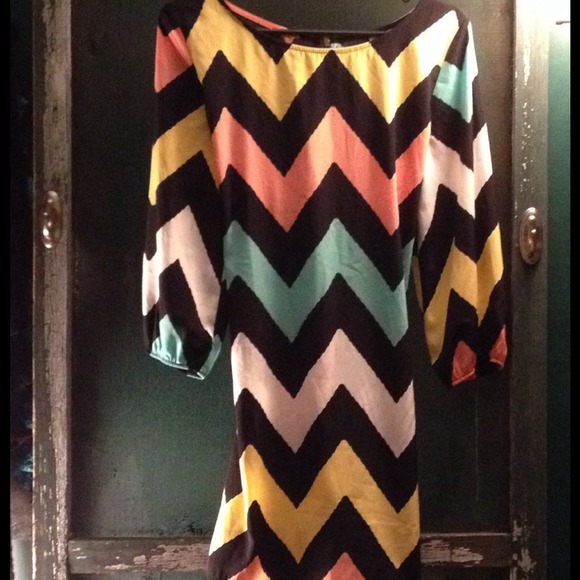 ✨⚡️Multi-Color Sage Chevron Dress⚡️✨