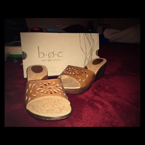 BOC by Born YADIRA BROWN SLIDES