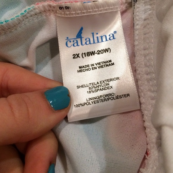 2XL swimsuit top - Picture 2 of 3