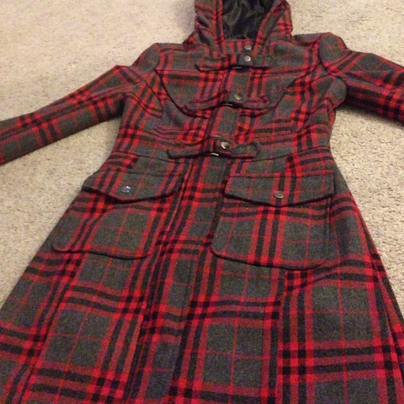 Brand new coat with hood(hood comes off)