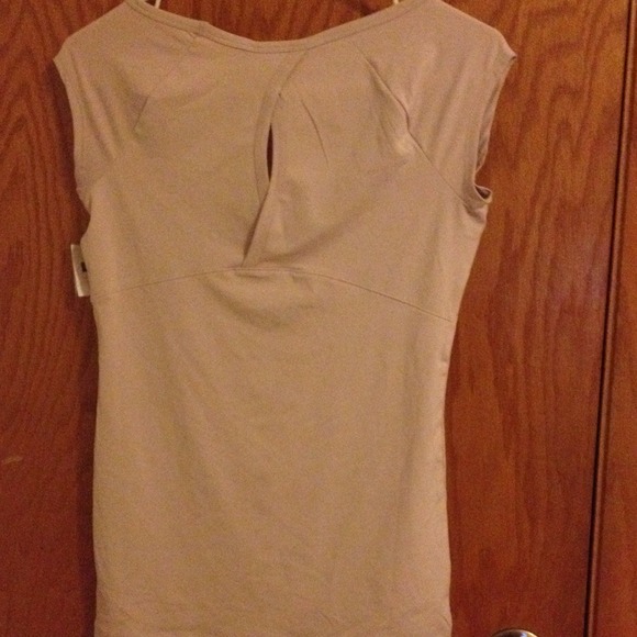 Gap bodyfit top - Picture 2 of 2