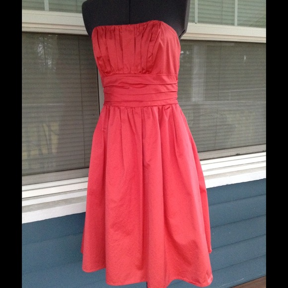 David's Bridal Dresses & Skirts - 💃David's Bridal Coral Dress