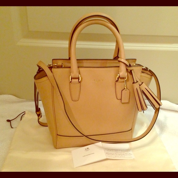 coach legacy mini tanner