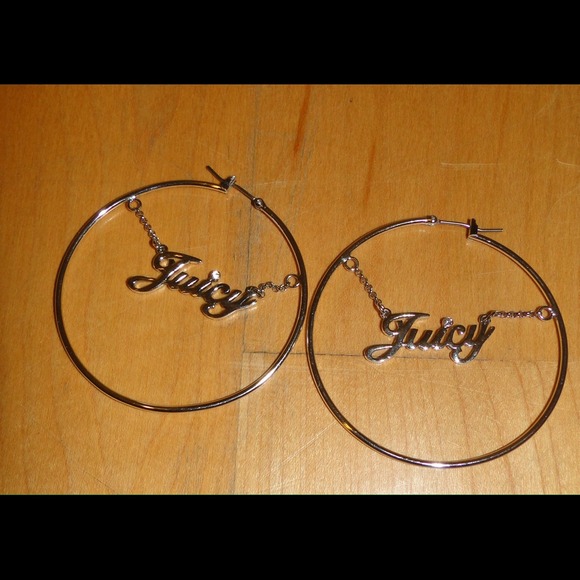 Juicy couture's earrings