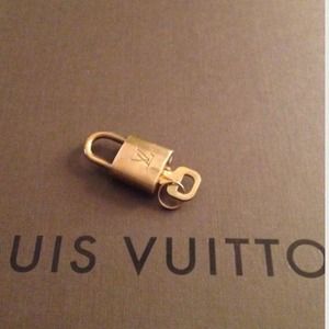 🔐 Louis Vuitton LV Lock # 313 & Key 🔐