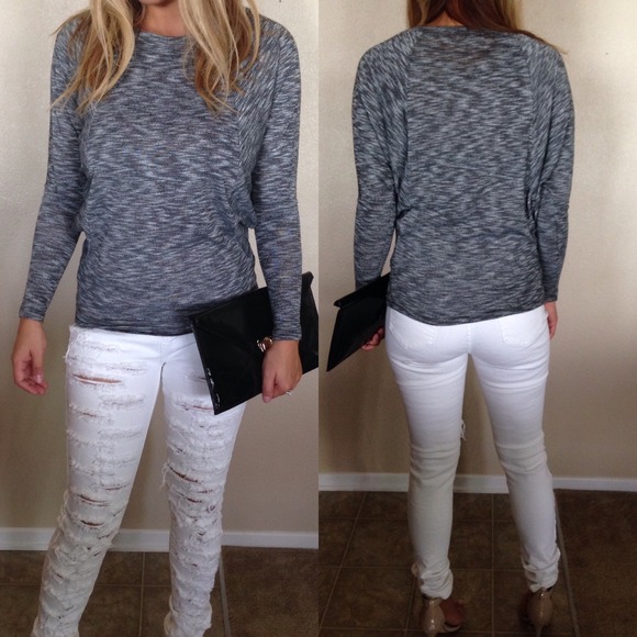 SALE! 22 BLACK PULLOVER SWEATER NWOT