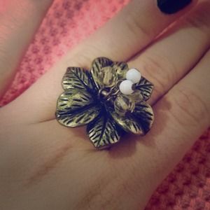 Beaded Center Flower Ring