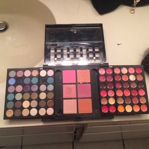 Barely used Avon makeup