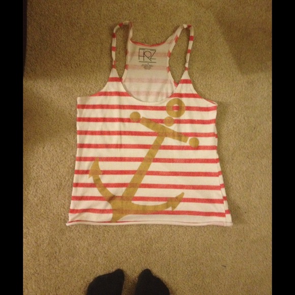 ❌SOLD❌Red stripped gold anchor tank - Picture 1 of 3