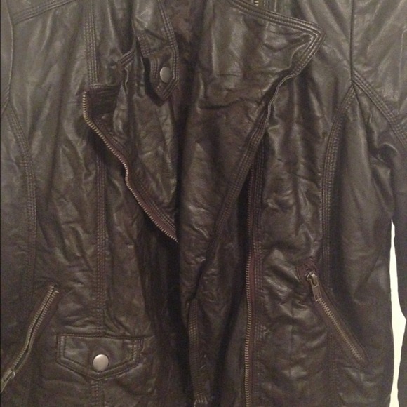 Leather jacket - Picture 2 of 2