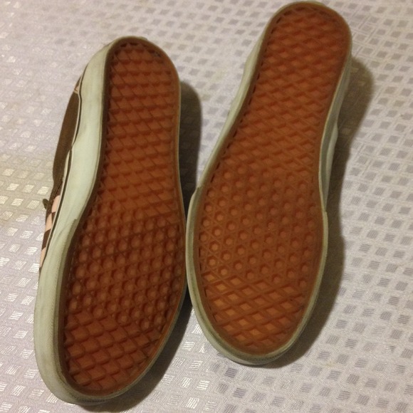 Vans - Picture 3 of 4