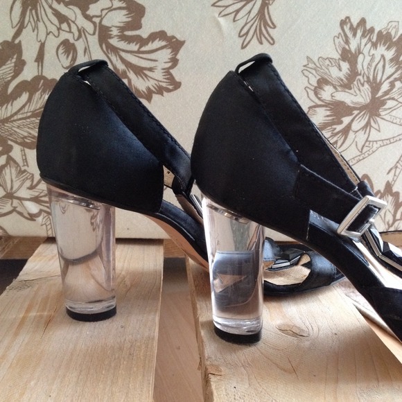 S O L D - Picture 3 of 4